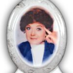 Εκτύπωση Φωτογραφίας σε Οβάλ Πορσελάνη 2 σε 1 με μπορντούρα 13χ18 εκ.