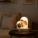 ακρυλική φωτιζόμενη κορνίζα led με φωτογραφία